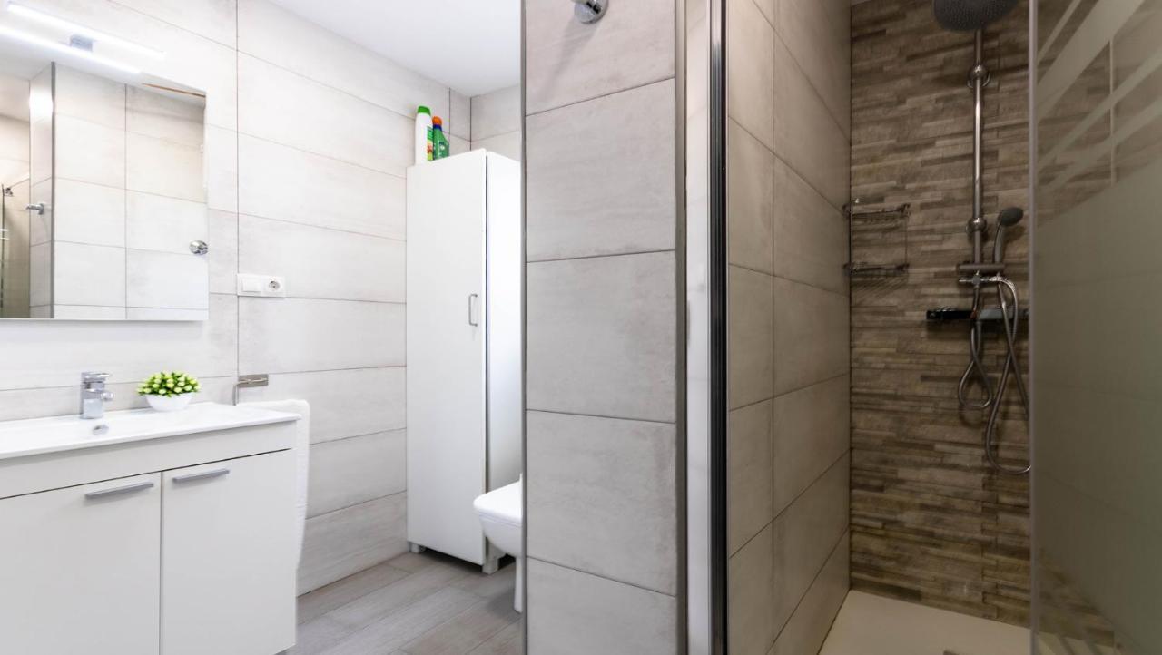 Apartamento Santa Justa Севілья Екстер'єр фото